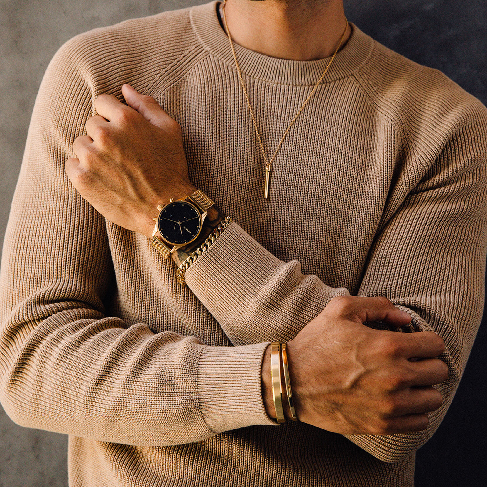 Minimal Flat Cuff
