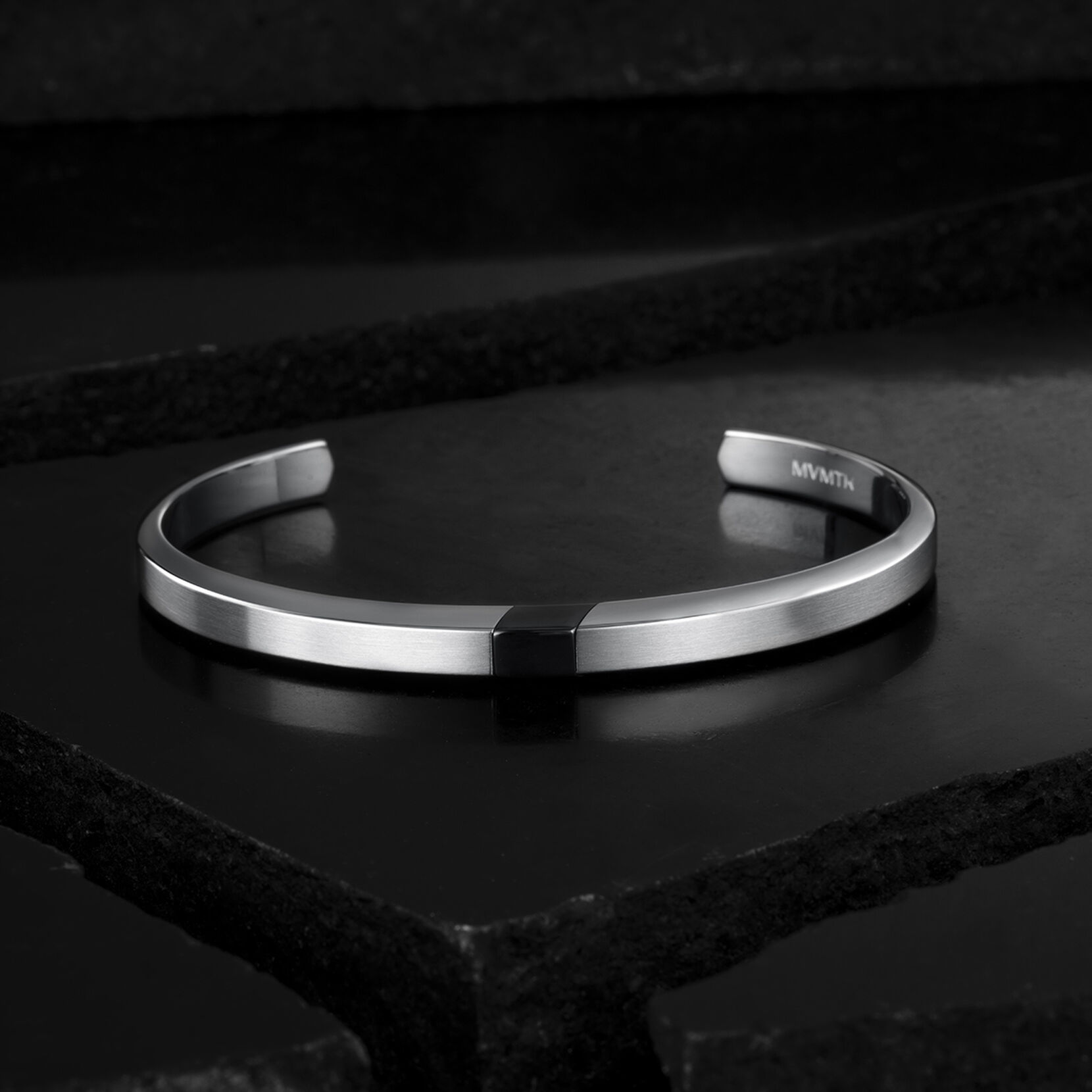 Split Cuff