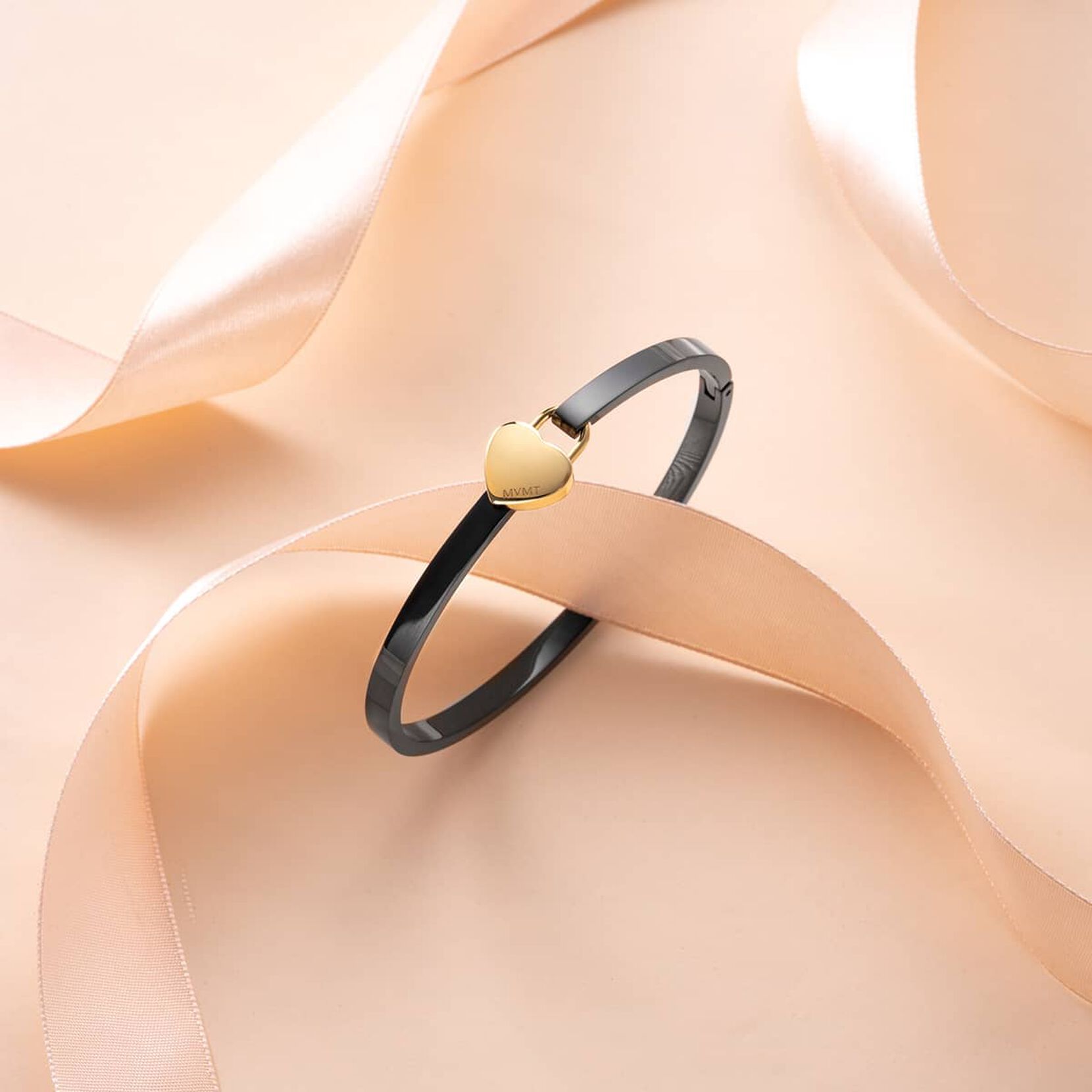Heartlock Bangle