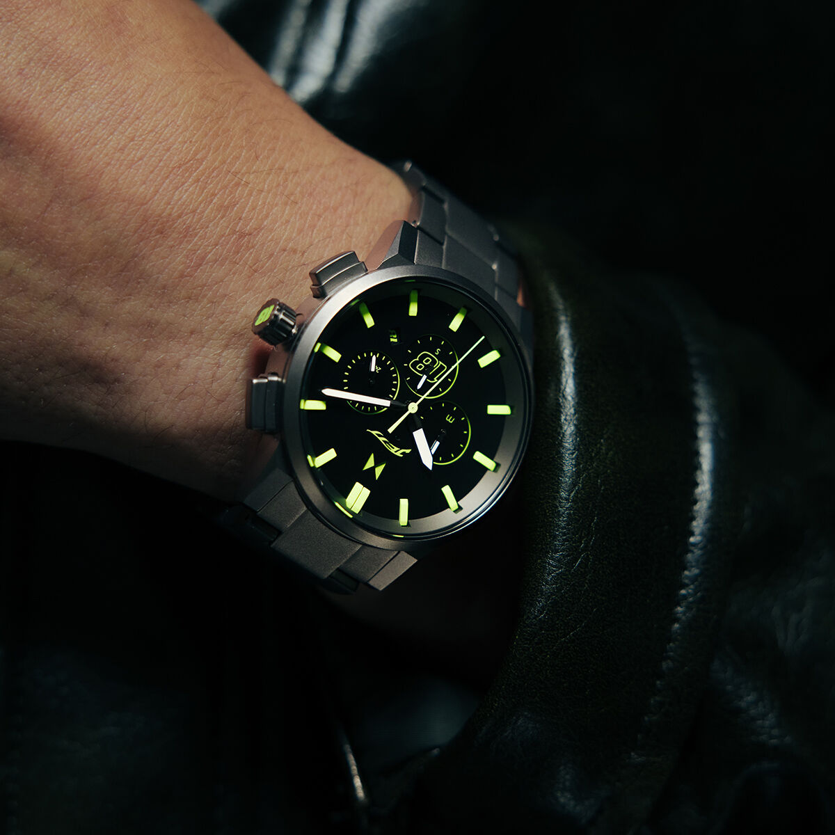 mymtk☺︎ Jett x MVMT Limited Edition Watch — Only 500 Made | MVMT