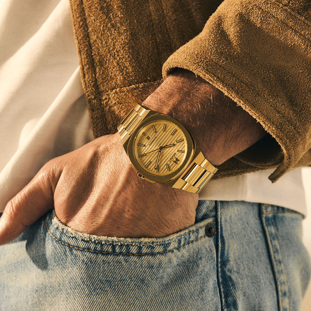 28000544_l_3.jpg?sw=600&sh=600