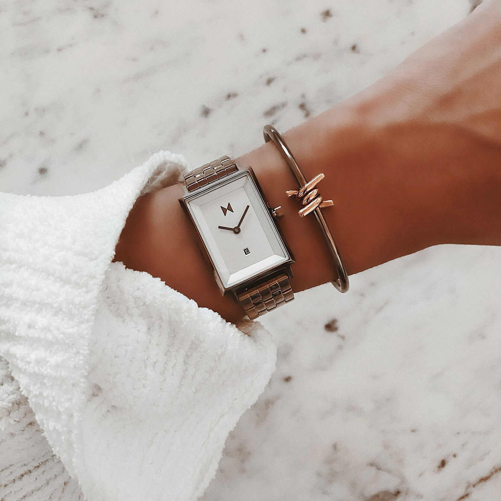 Signature Square Nomad