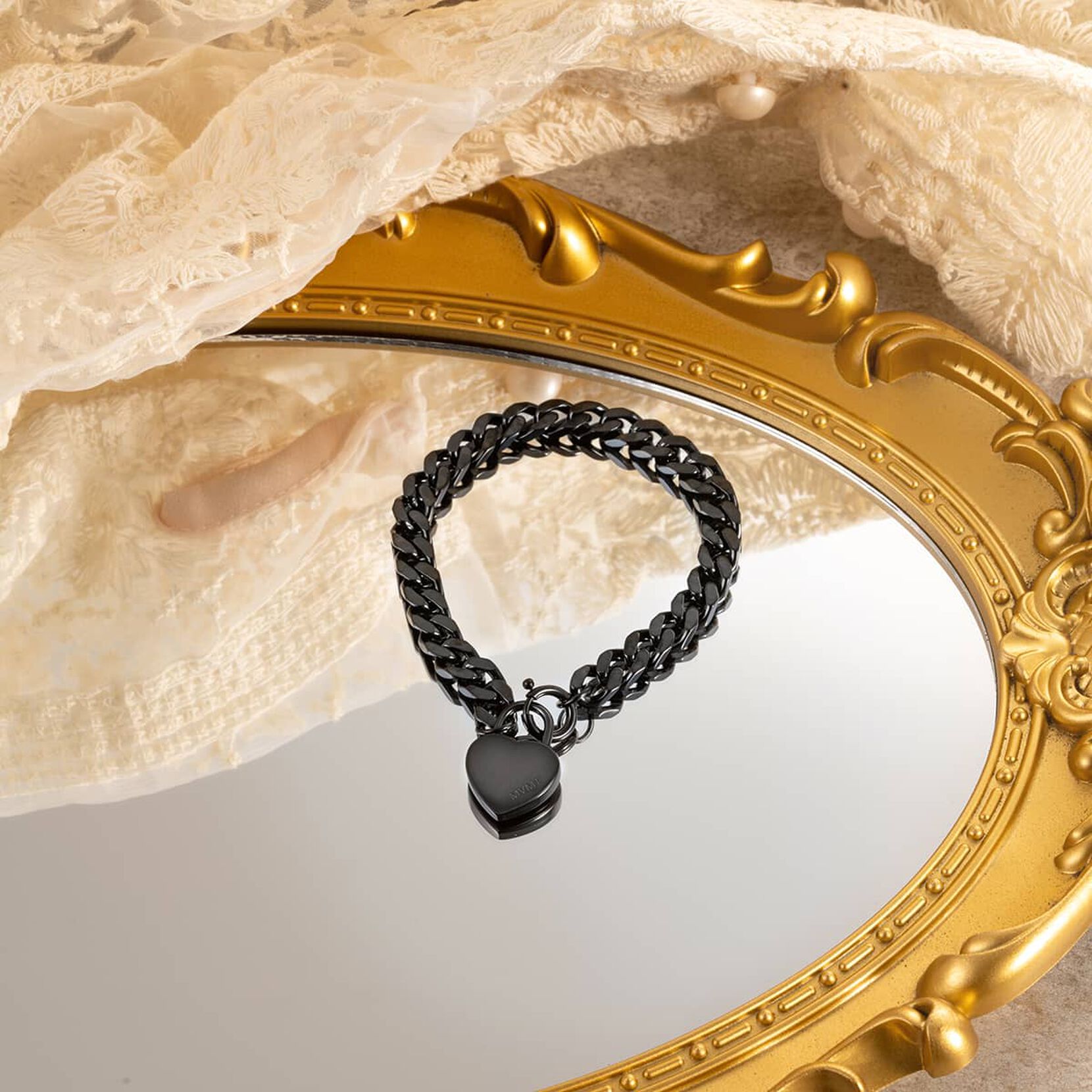 Chunky Heartlock Chain Bracelet