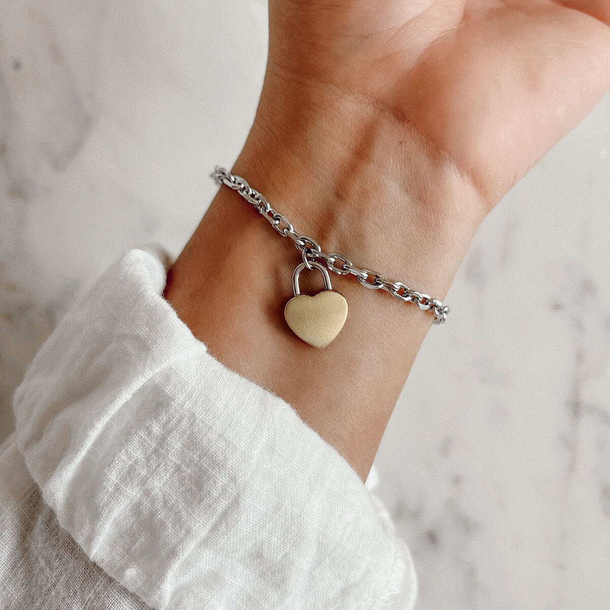SOLD - This Victorian 9K heart lock bracelet is the perfect staple piece 🧡  | Instagram