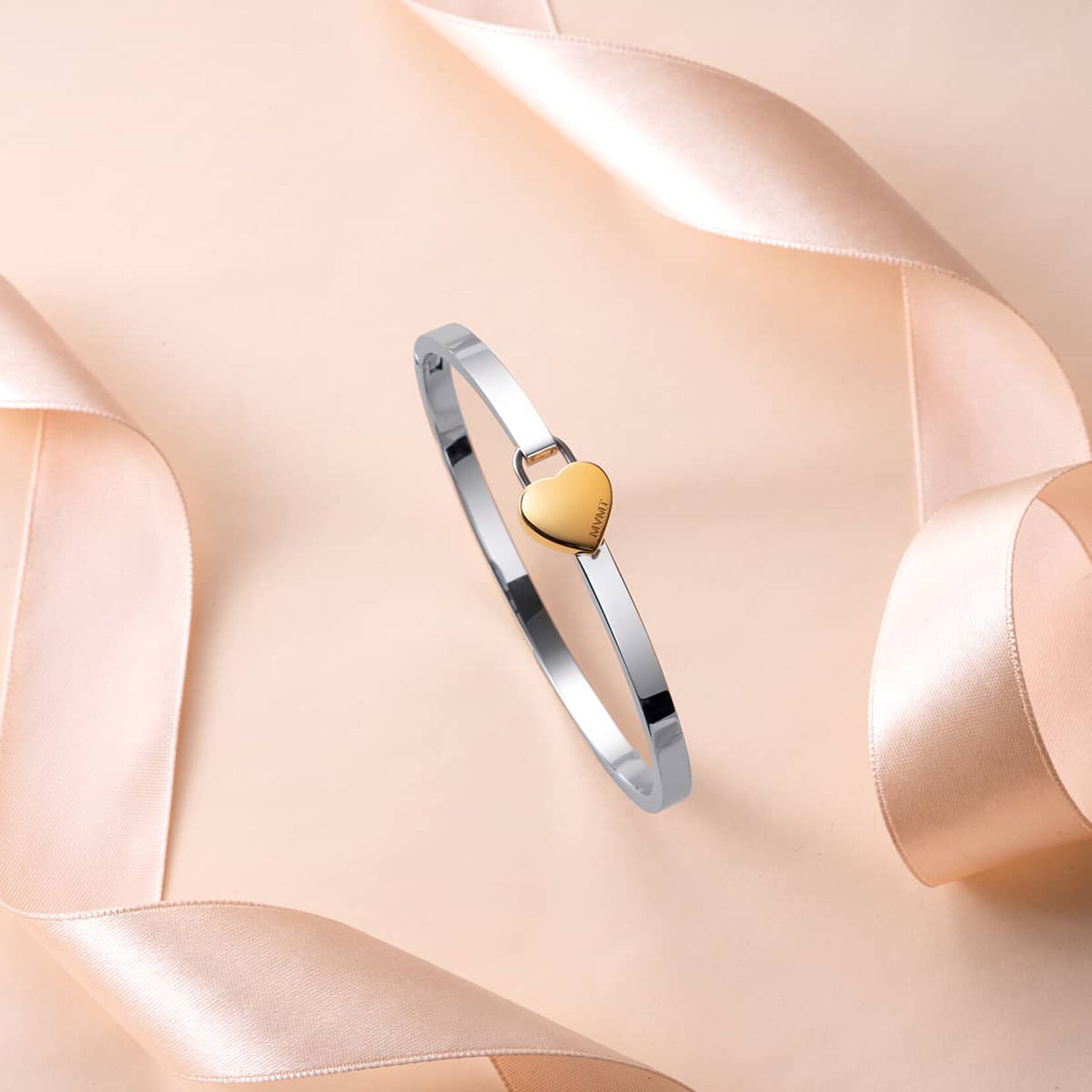Heartlock Bangle