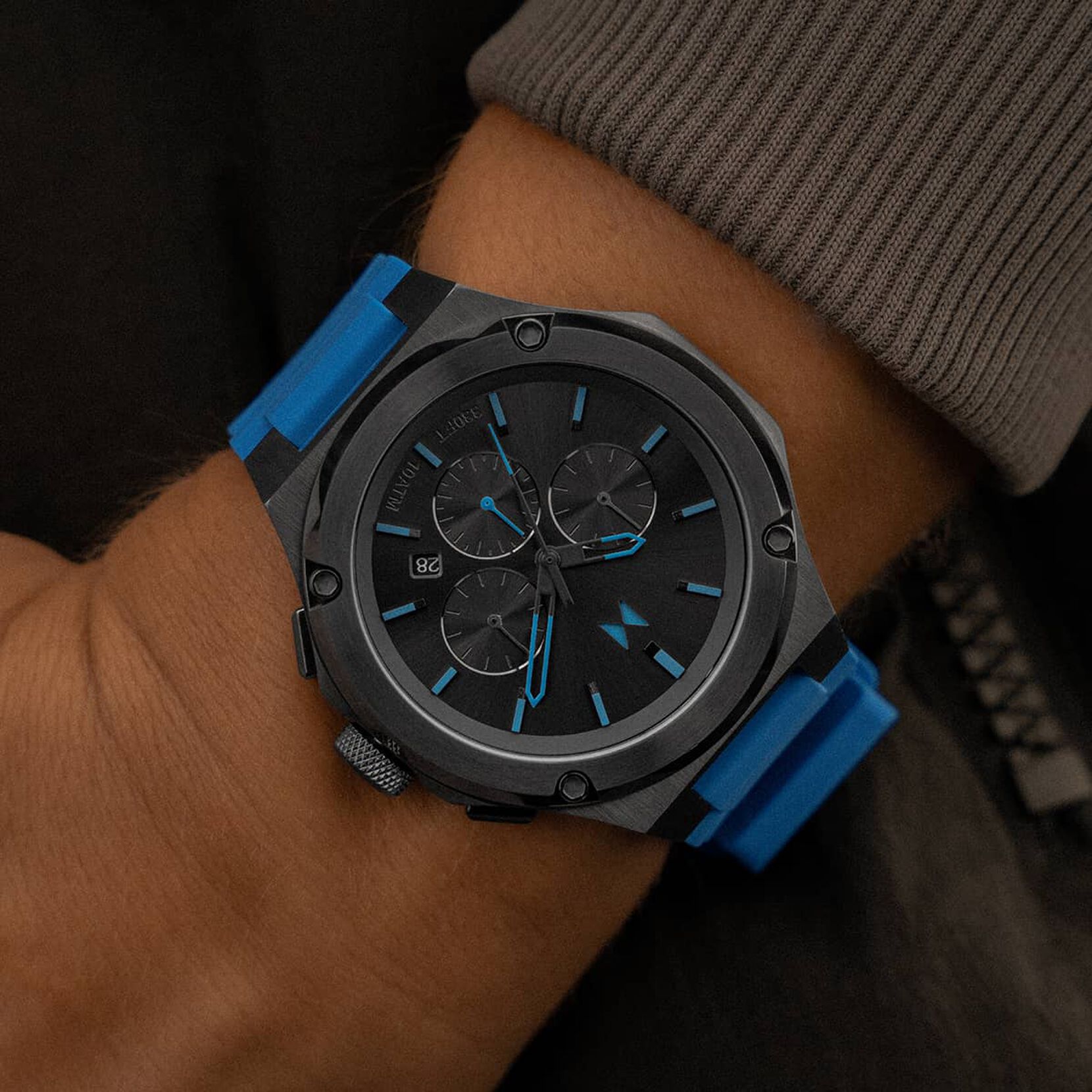 Raptor Men\'s Sport Chronograph Watch — Shock Blue | MVMT