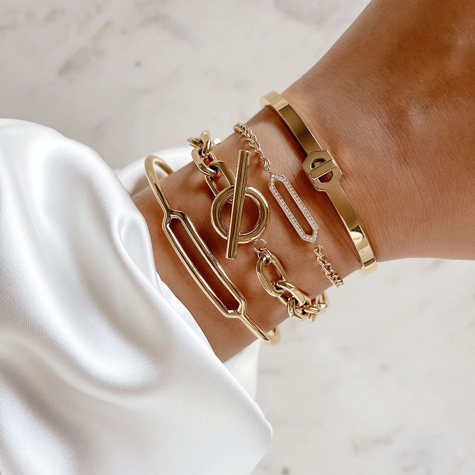 Frosted Hex Pendant Bracelet