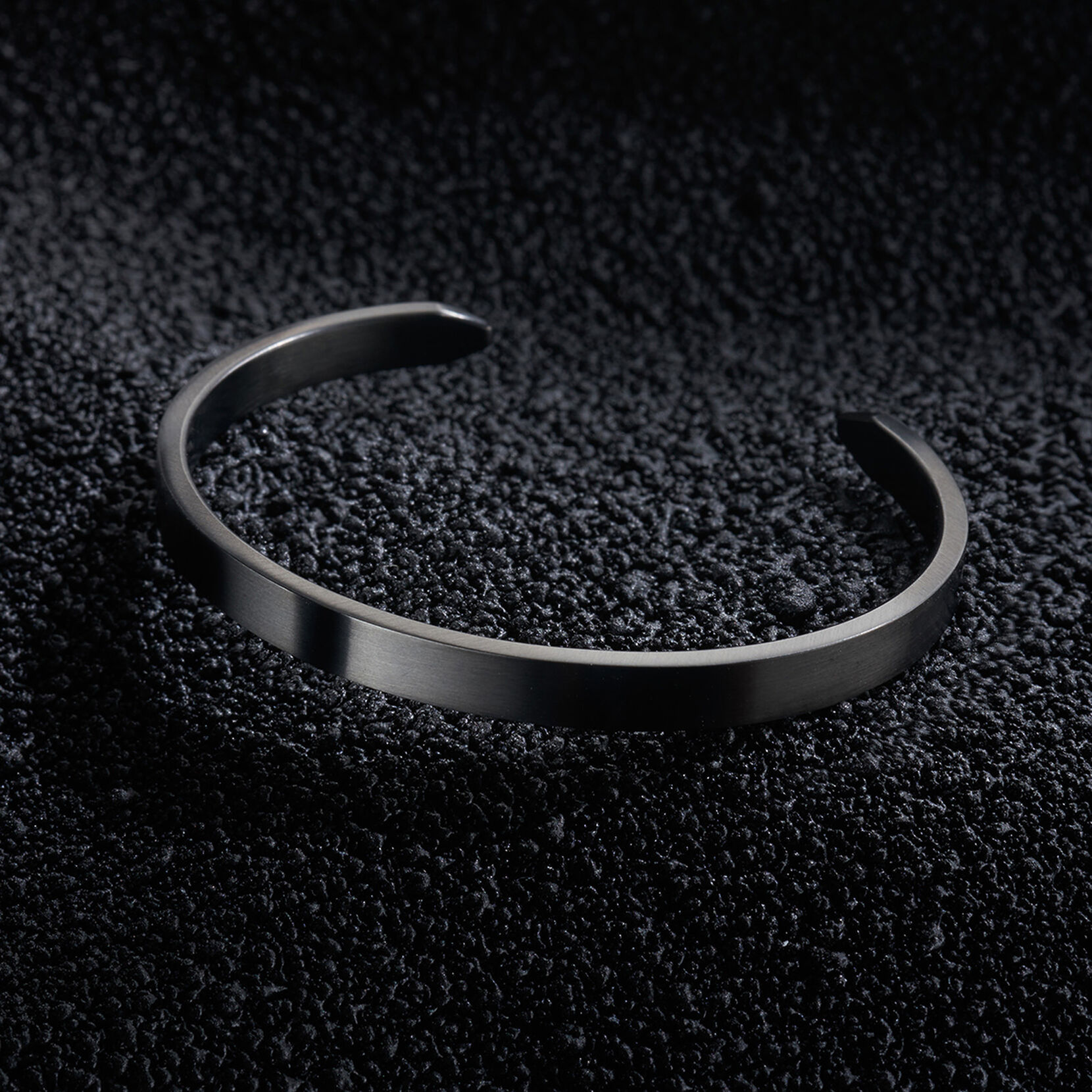 Minimal Flat Cuff