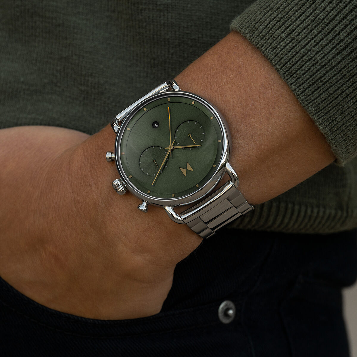 Mvmt store blacktop watch