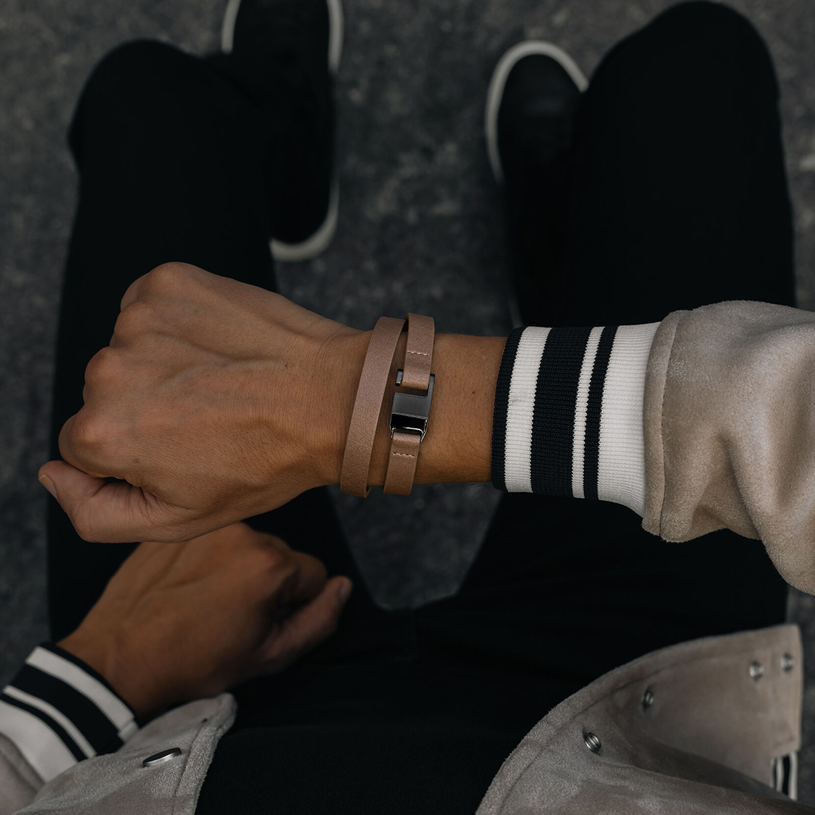 Leather Latch Bracelet