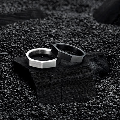 Mvmt rings store