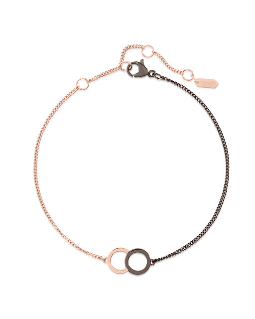 Locked Ring Chain Bracelet