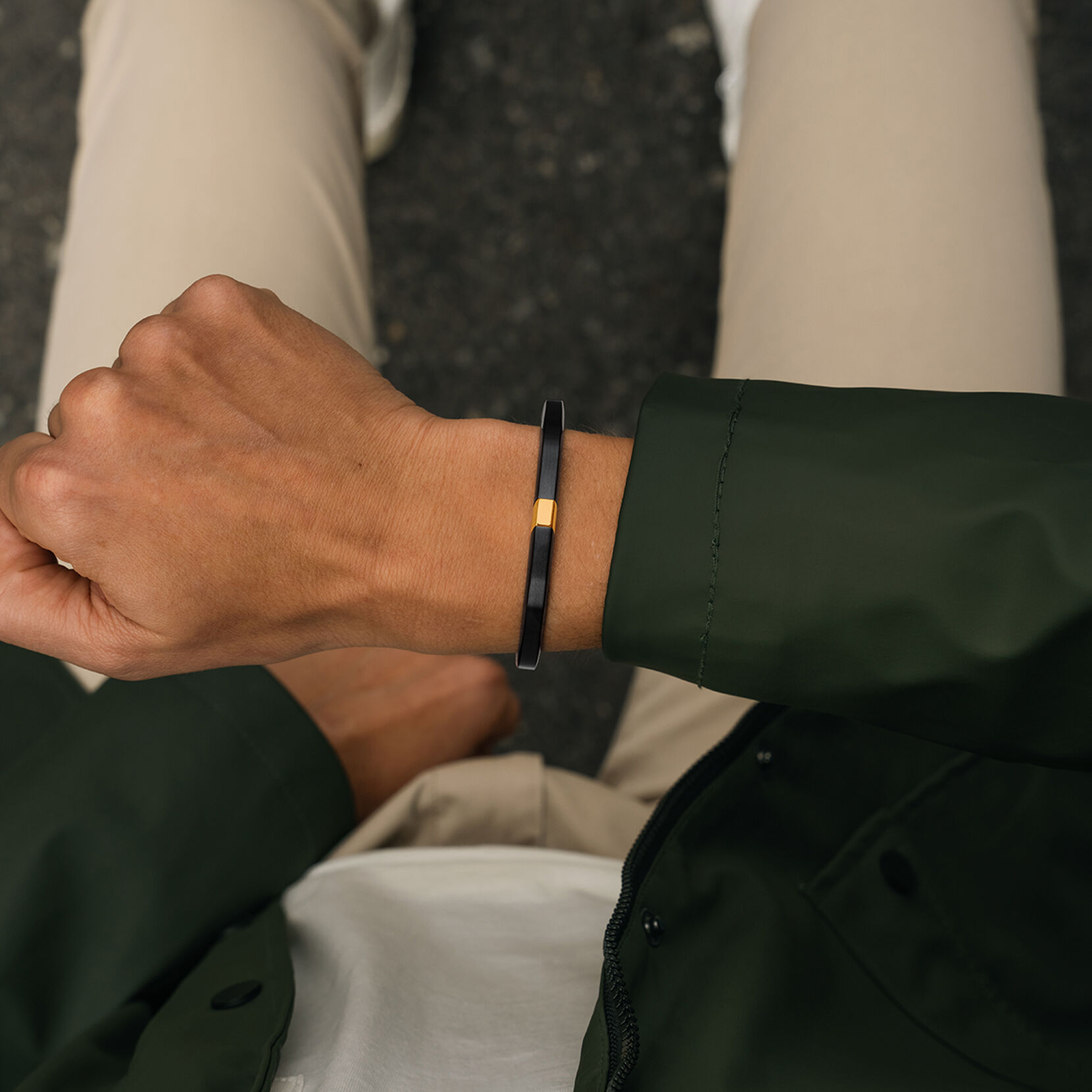 Split Cuff