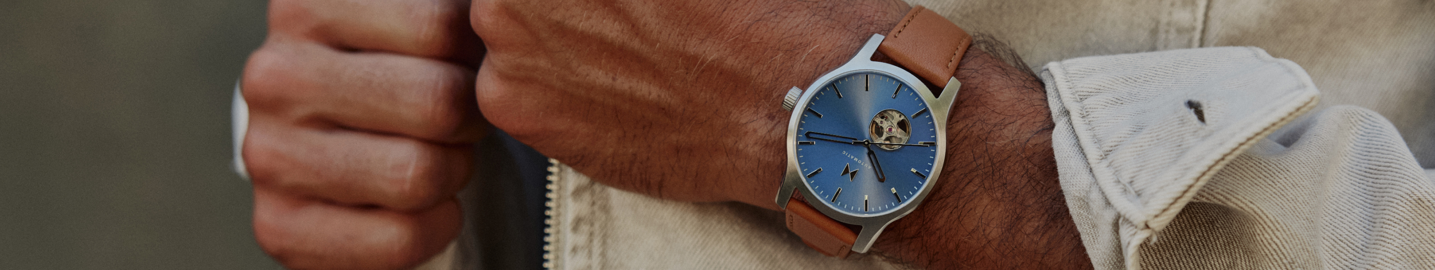 Mens Classic Watch Hero Banner